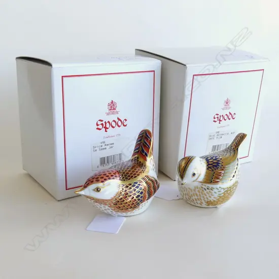 Two Royal Crown Derby bird paperweights: Firecrest and Wren